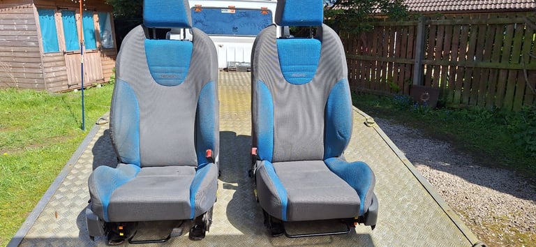 FORD FOCUS ST RECARO FRONT SEATS GOOD CONDITION £50.00