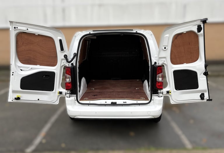 2020 Vauxhall Combo 1.6 Turbo D 2300 Sportive Panel Van 4dr Diesel Manual L1 H1