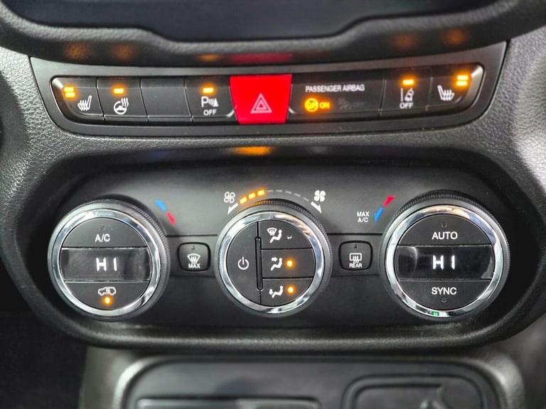 2017 Jeep Renegade 1.4T MultiAirII Limited DDCT Euro 6 (s/s) 5dr ESTATE Petrol Automatic