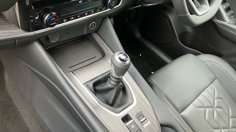 2025 Nissan Qashqai 1.3 DiG-T MH Tekna 5dr Petrol Hatchback Hatchback Petrol Manual