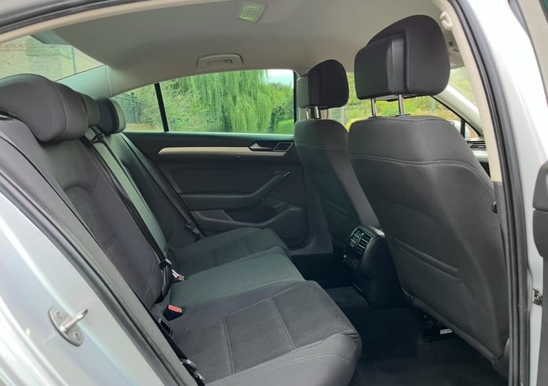 2015 VOLKSWAGEN PASSAT 2.0 TDi SE BUSINESS BLUEMOTION LONG MOT JUST SERVICED!