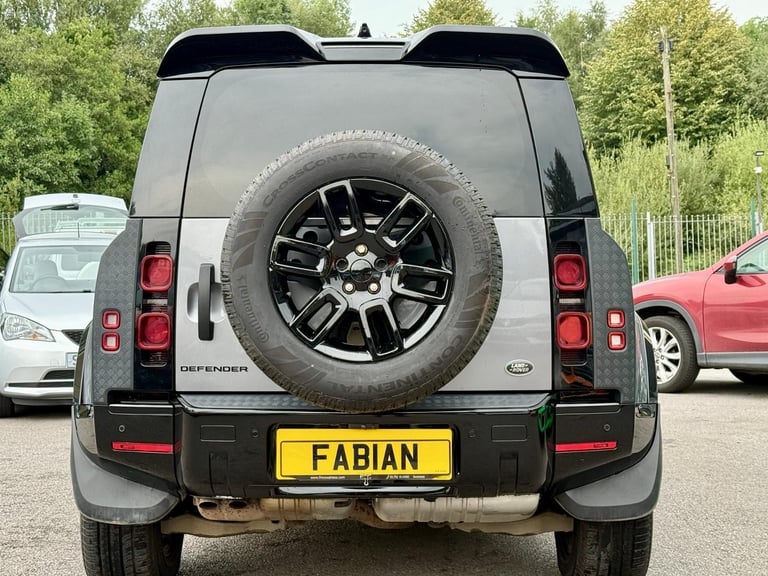 2021 Land Rover Defender 90 3.0 **Urban Styling - 3 Seater - 360 Cam* 