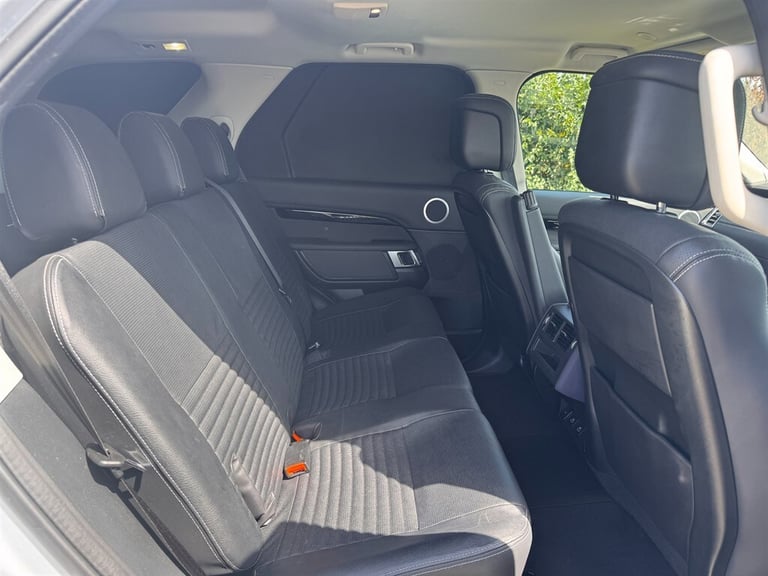 2021 Land Rover Discovery COMMERCIAL SE VAT Q 5 SEATS SUV Diesel Automatic