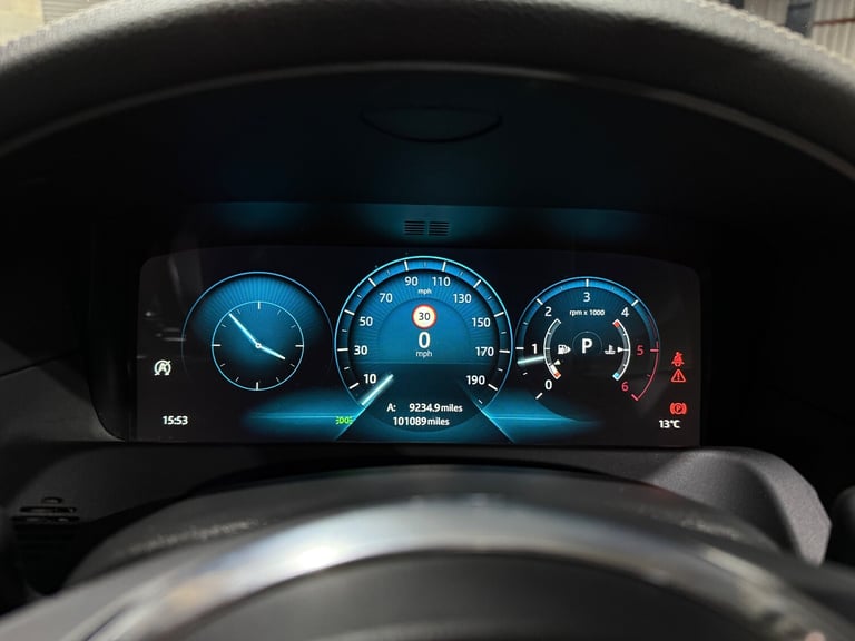 2017 Jaguar XF 2.0d R-Sport Saloon 4dr Diesel Auto AWD Euro 6 (s/s) (240 ps)