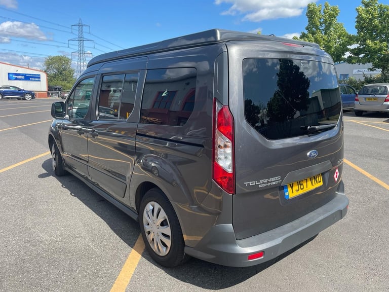 Ford TOURNEO CONNECT GRD ZETEC