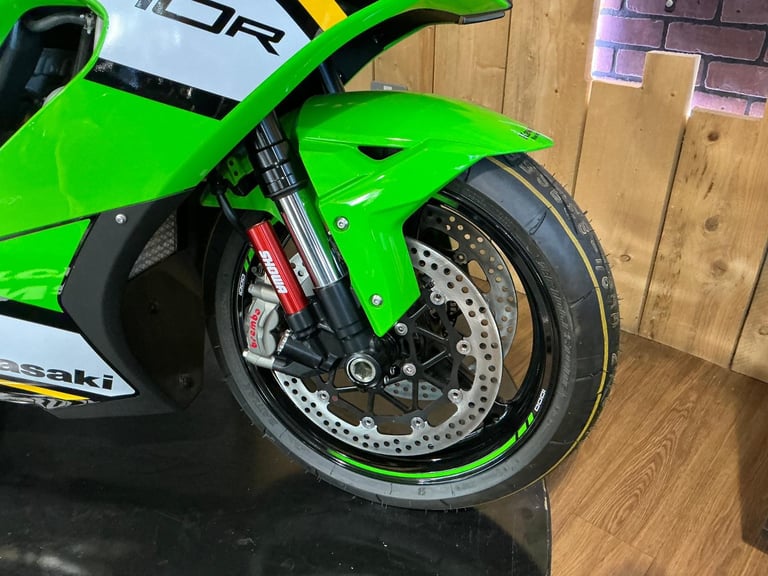 Kawasaki Ninja ZX10R KRT PERFORMANCE 2025 LAST ONE! SAVE £2000 FREE UK DELIVERY!