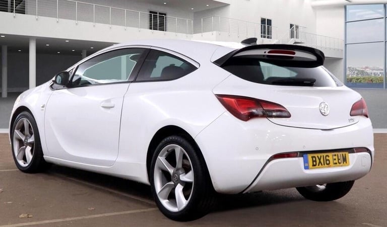2016 Vauxhall Astra GTC 1.6 CDTi 16V ecoFLEX 136 SRi 3dr HATCHBACK DIESEL Manual