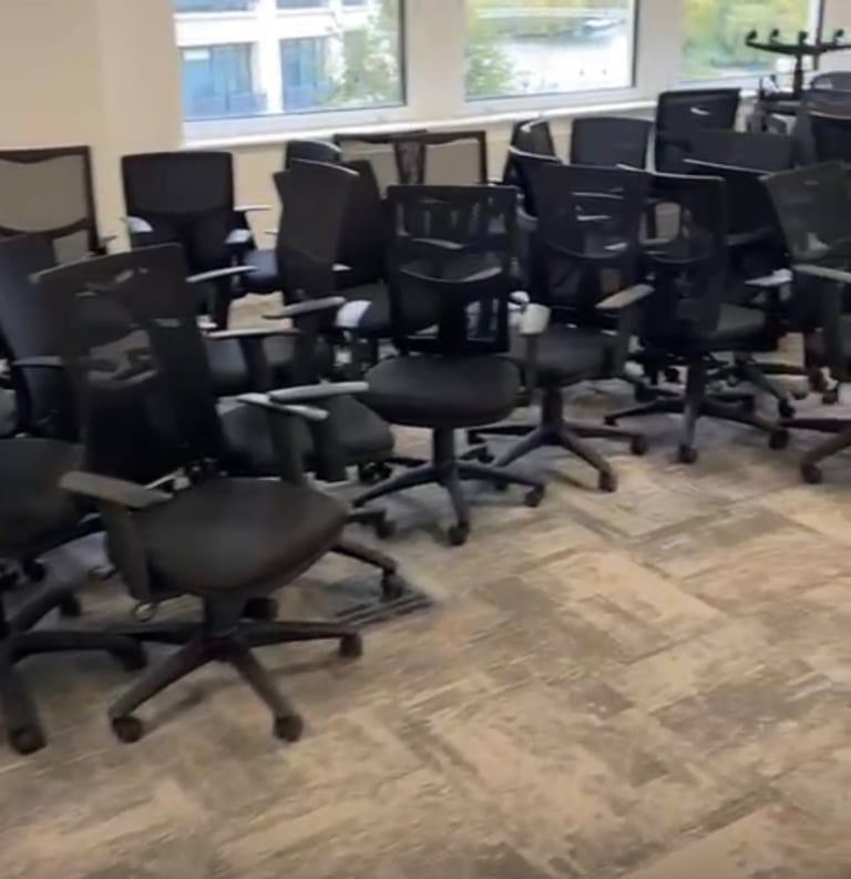 image for x180 Mesh Office Desk Chairs 