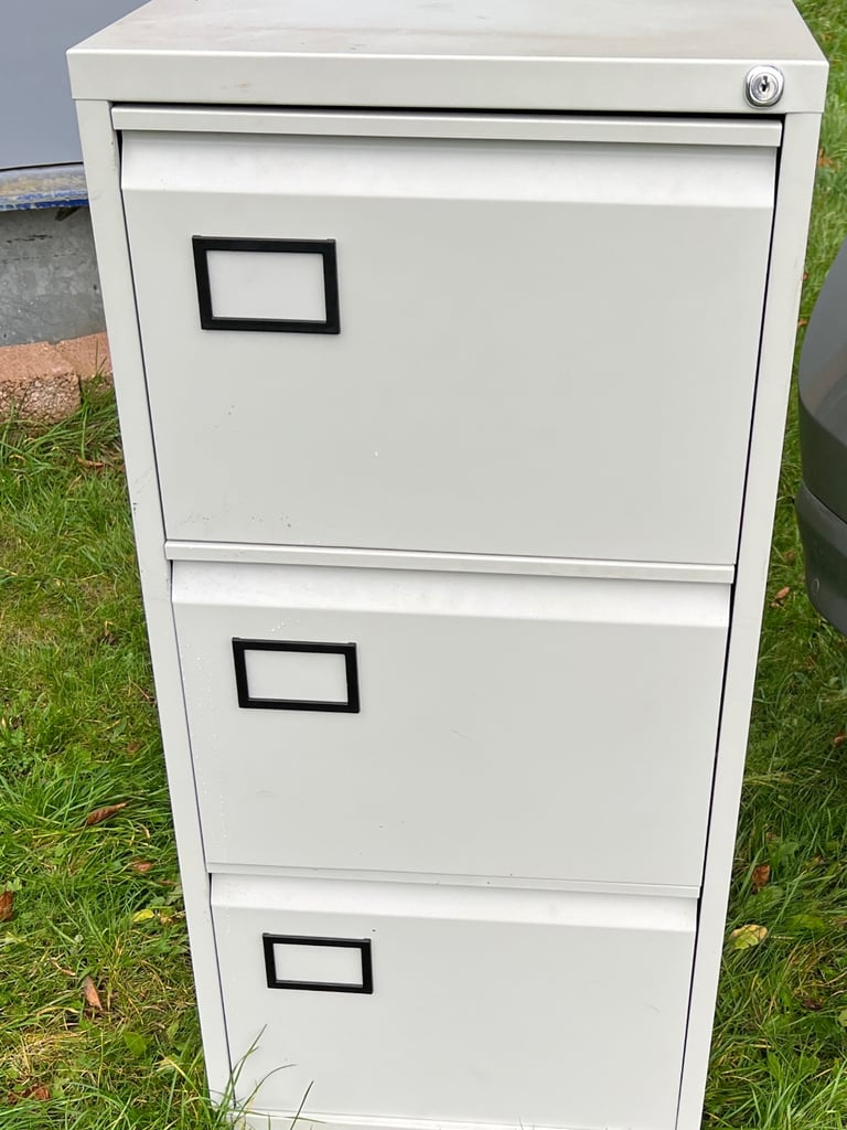 3 Drawer Lockable Filing Cabinet