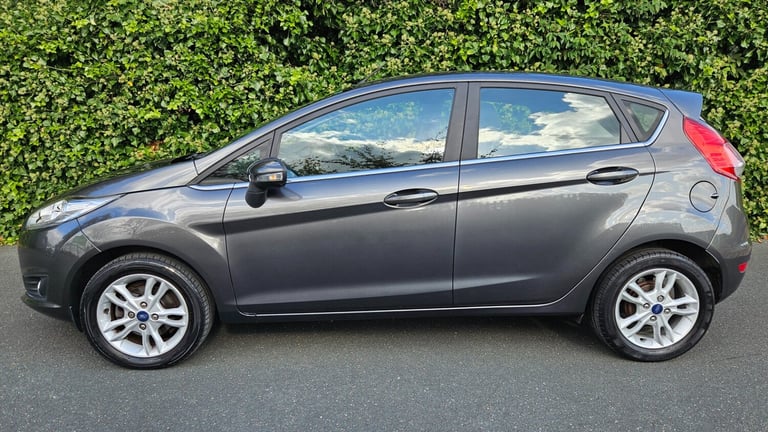 2016 (16) Ford Fiesta 1.25 Zetec 5dr Euro 6 **27K+FSH**