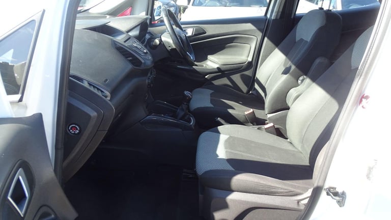 FORD ECOSPORT 1.5 Zetec 2015