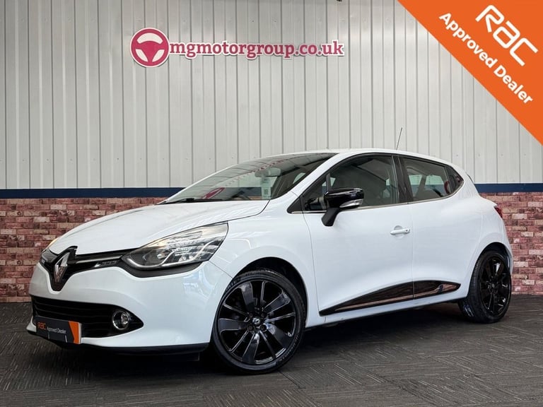 image for 2015 Renault Clio 1.5 dCi Dynamique S Nav Hatchback 5dr Diesel Manual Euro 6 (s/s) (90 ps) Hatchb...