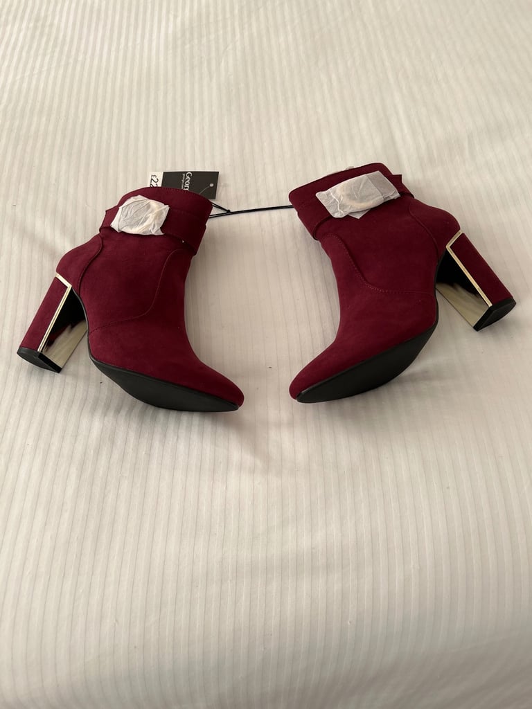 Ladies Boots