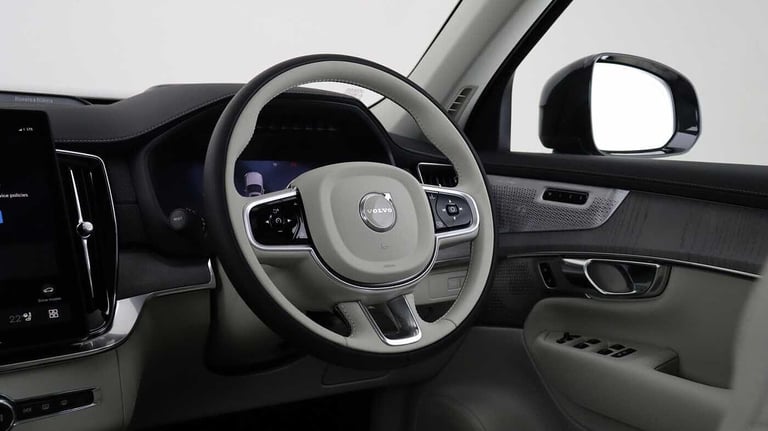 2025 Volvo XC90 T8 AWD PHEV Ultra Dark (Blond, Sunroof, Bowers &amp; Wilkins, 360 Camera) ESTATE ...