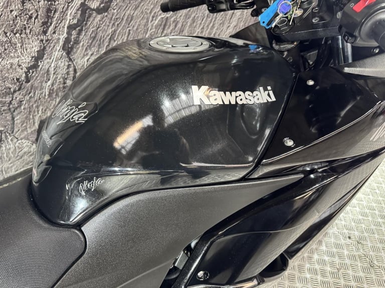KAWASAKI NINJA 250 2009