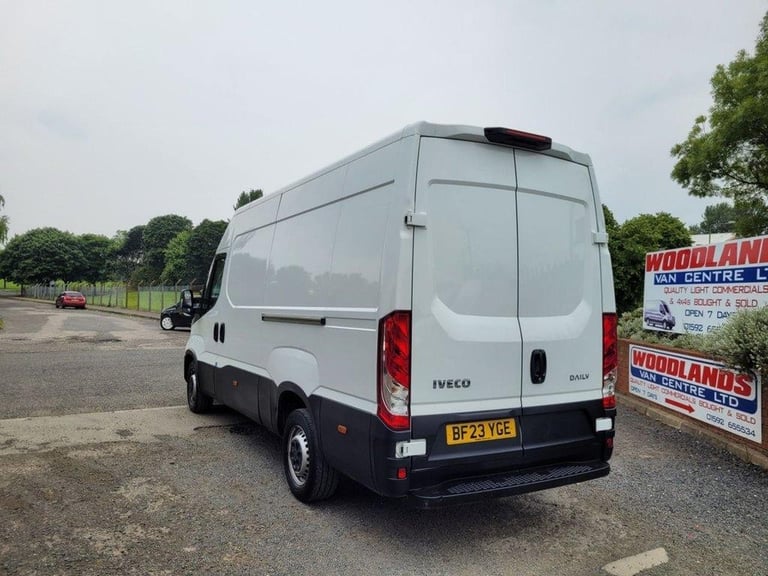 2023 ON 23 PLATE IVECO DAILY 35 S14B MWB 2300CC 135BHP DIESEL VAN 30K ULEZ FREE 