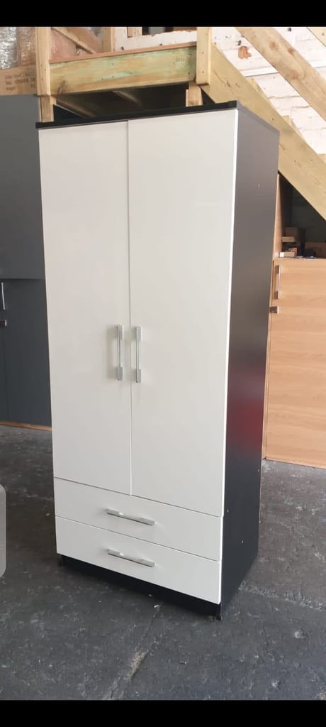 🔥Modern Bedroom Furniture🔥Brand New Lovely Wardrobes with Chest drawers and bedsides For Sale🔥