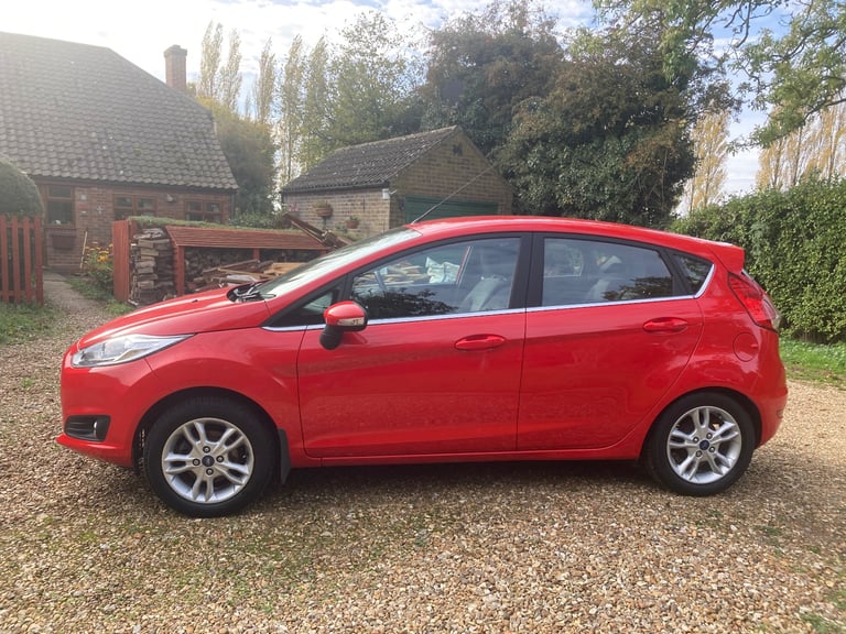 Ford, FIESTA, Hatchback, 2017, Manual, 1241 (cc), 5 doors