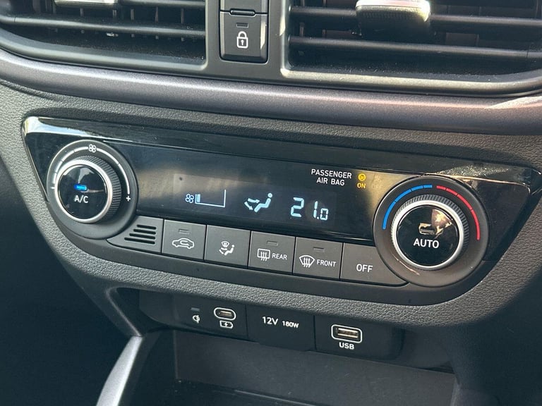 2024 Hyundai i10 1.0 Premium Hatchback 5dr Petrol Auto Euro 6 (s/s) (63 ps) Hatchback PETROL Auto...