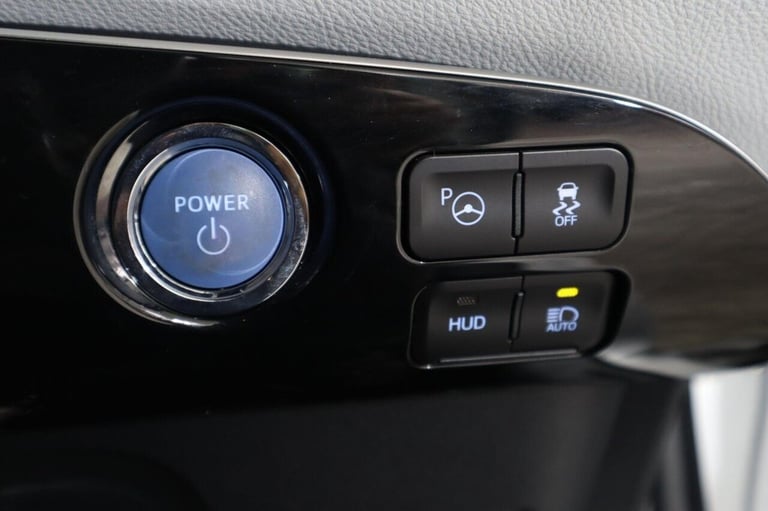 2022 Toyota Prius 1.8 VVT-h Excel CVT Euro 6 (s/s) 5dr (15in Alloy) Hatchback PETROL/ELECTRIC Aut...