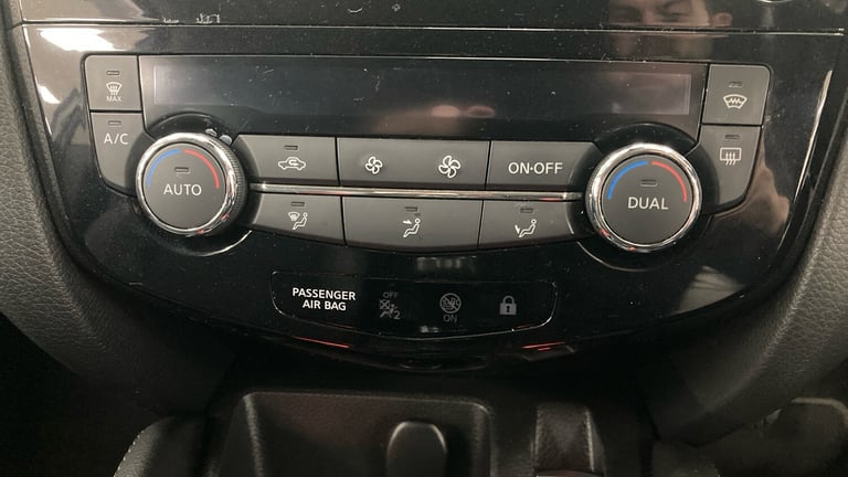 2018 Nissan Qashqai 1.2 DiG-T Tekna 5dr HATCHBACK PETROL Manual