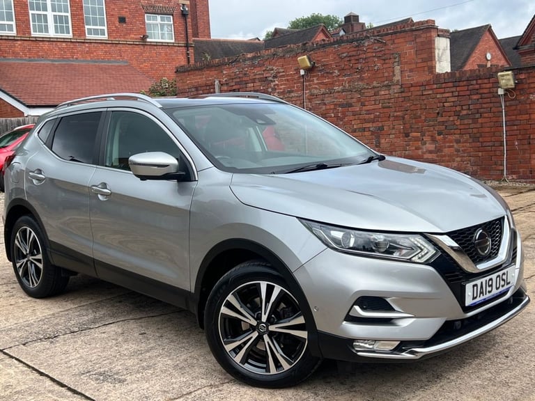 2019 Nissan Qashqai 1.3 DiG-T N-Connecta 5dr HATCHBACK PETROL Manual
