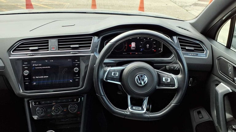 2020 Volkswagen Tiguan 2.0 TDi 150 R-Line Tech 5dr ESTATE DIESEL Manual