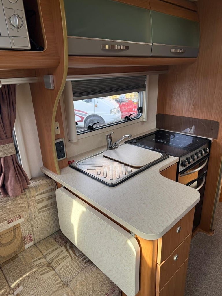 2009 - Autocruise Star Trail - 3 Ltr - 28,000 Miles - 4 Berth / 2 Belts - AUTO