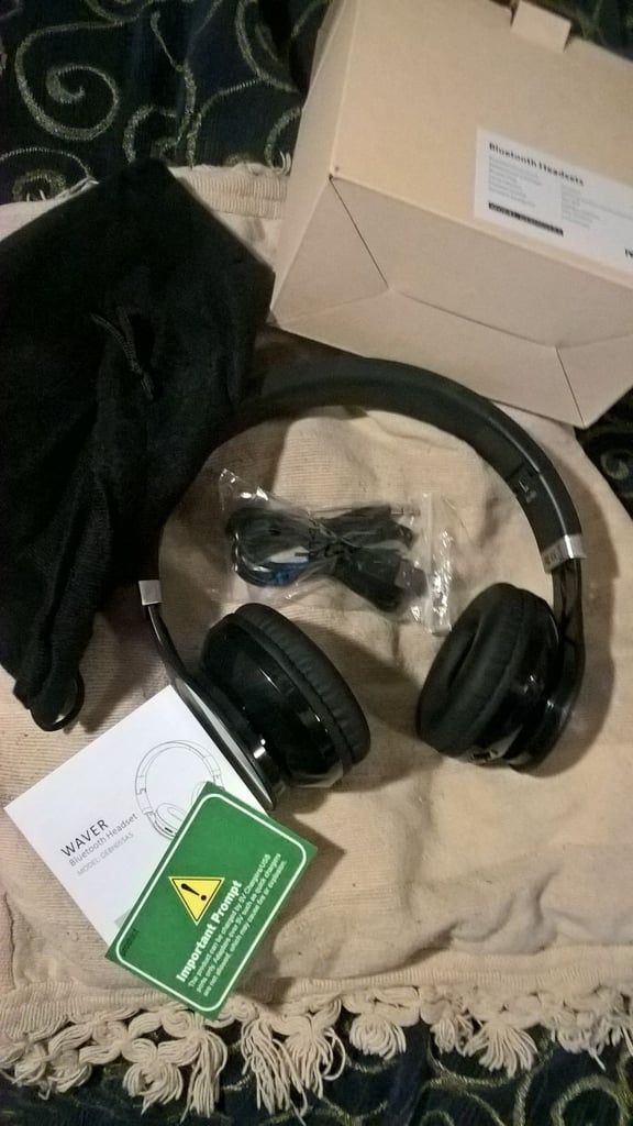  Mpow wireless headphones. built in mic (NEW)