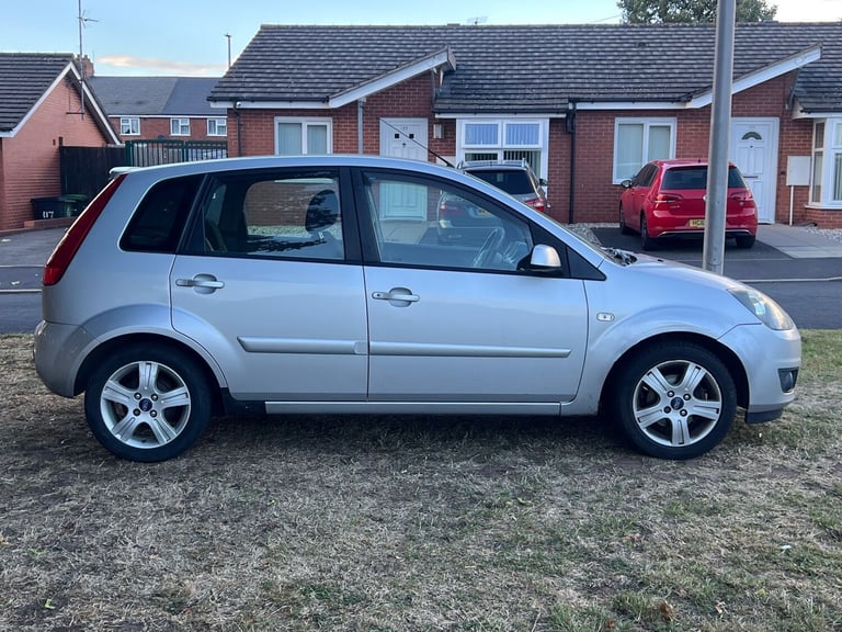 2008 Ford Fiesta 1.4 Zetec 5dr [Climate] HATCHBACK Petrol Manual
