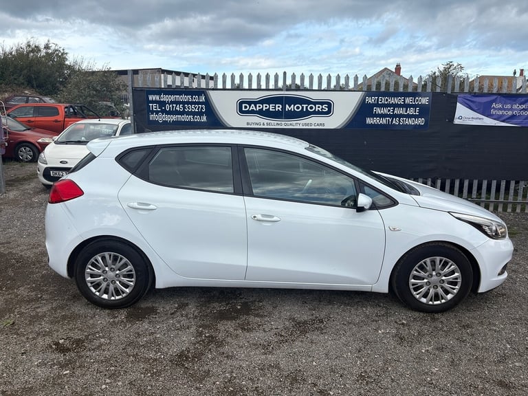 2013 Kia Ceed 1.6 CRDi 1 EcoDynamics 5dr HATCHBACK Diesel Manual