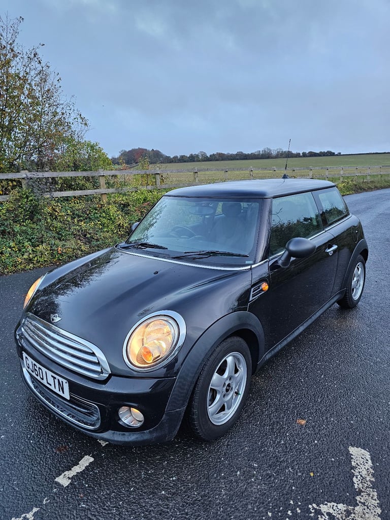 Mini One 1.6 Manual **FRESH MOT GREAT EXAMPLE**