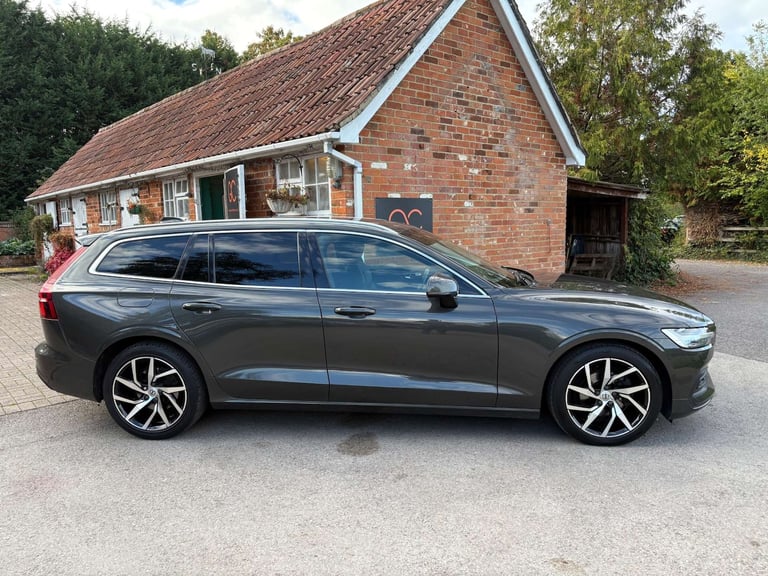 2018 Volvo V60 2.0 V60 Momentum Pro D3 Auto 5dr Estate Diesel Automatic