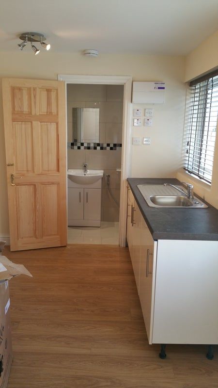 Self contained Studio To Rent hayes.