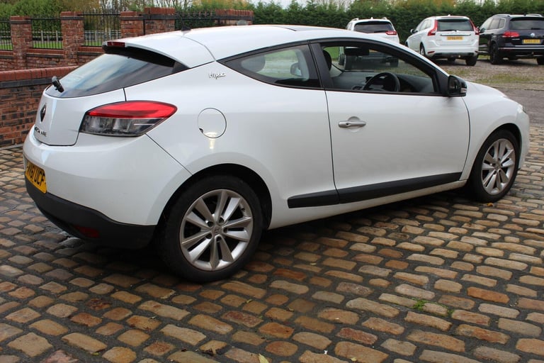2011 Renault Megane 1.6 16V I-Music Euro 5 3dr COUPE Petrol Manual