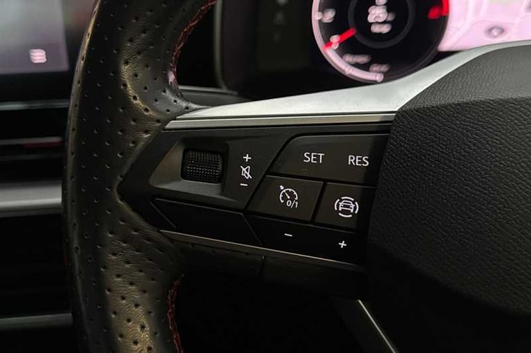 2021 SEAT Leon 1.5 TSI EVO FR Sport 5dr HATCHBACK PETROL Manual