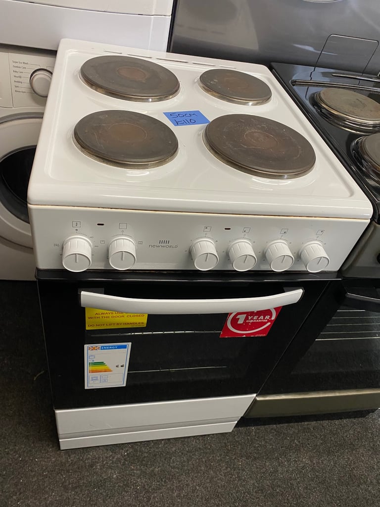 image for ♻️WHITE NEW WORLD 50CM SOLID HOB ELECTRIC COOKER £110