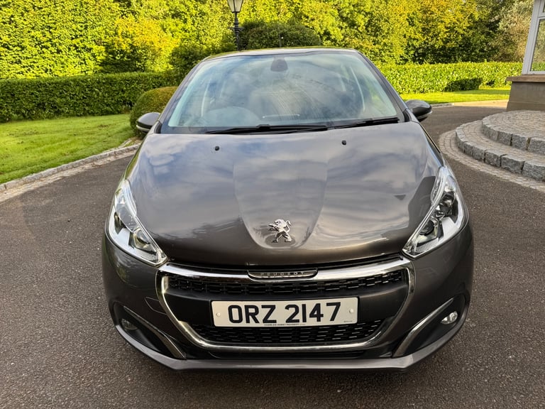 2018 Peugeot 208 1.2 PureTech Signature 5dr -  damaged repairable 