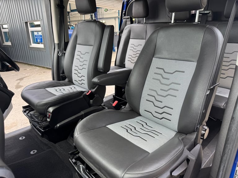 2017 Ford Transit Custom 2.0 TDCi 170ps L1 Factory Fitted Crew Sport No Vat