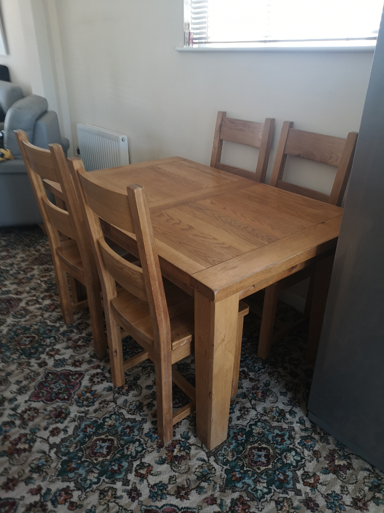OAK FURNITURE LAND DINING TABLE 6 CHAIRS