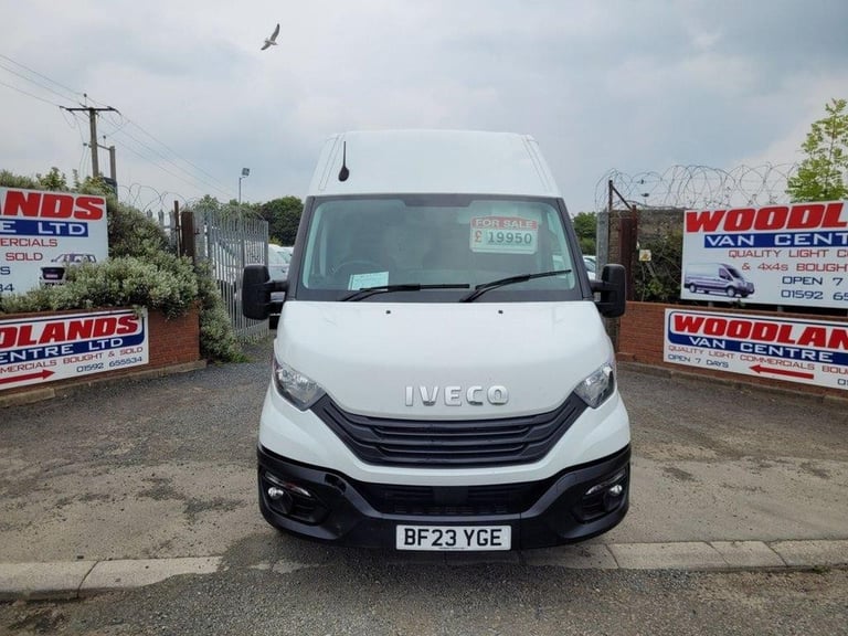2023 ON 23 PLATE IVECO DAILY 35 S14B MWB 2300CC 135BHP DIESEL VAN 30K ULEZ FREE 
