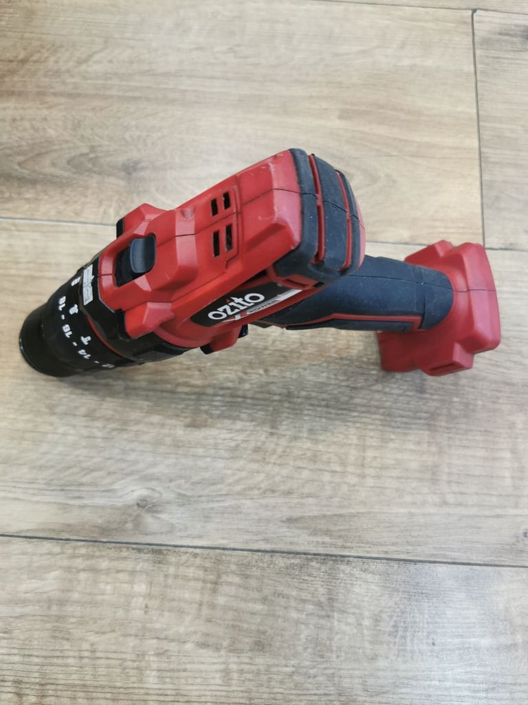 Ozito 18v hammer drill 