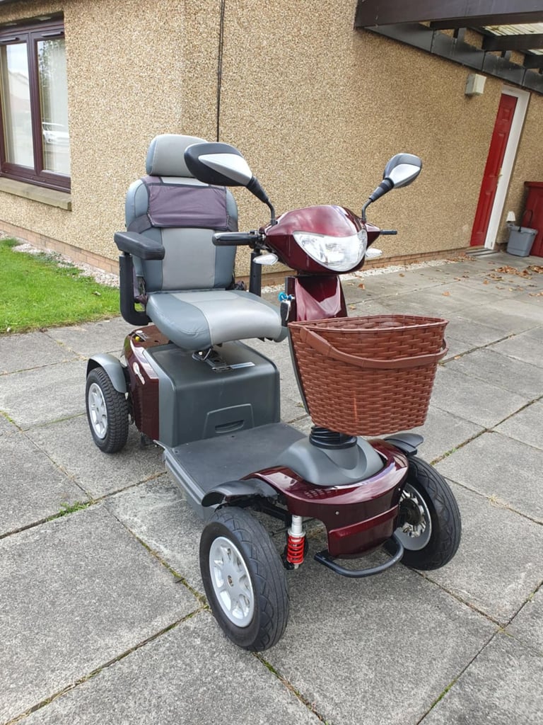 Larger galaxy 2 mobility scooter good condition can deliver 