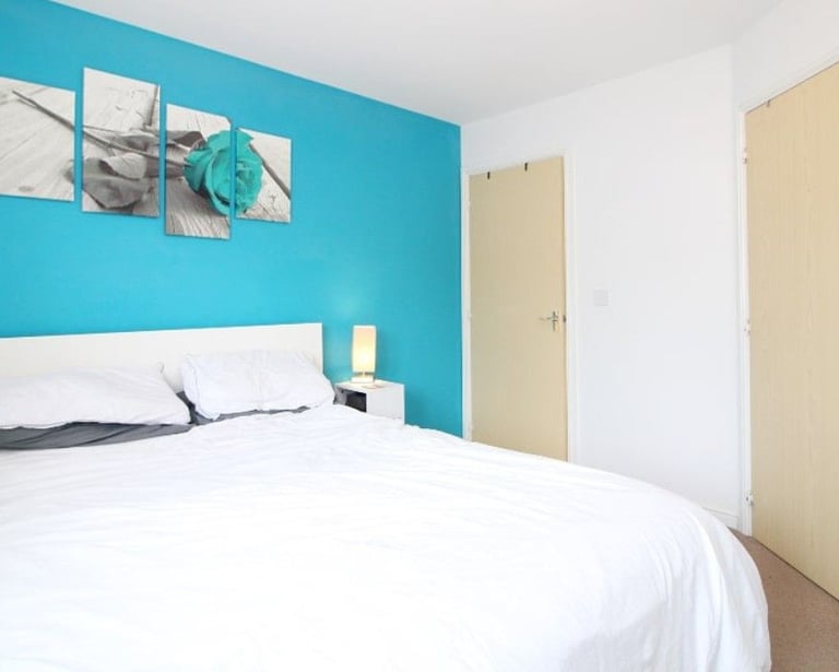 Affordable shelter rooms in B83QE contains 3 single & 3 double rooms to accommodate up to 8 people!