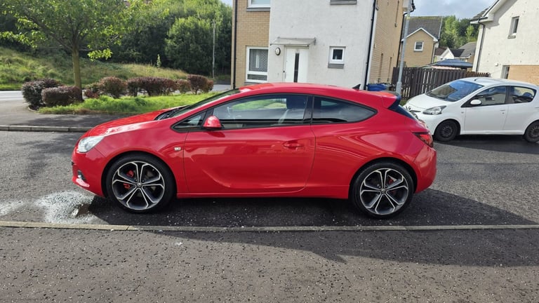 Vauxhall, GTC, Hatchback, 2015, Manual, 1364 (cc), 3 doors