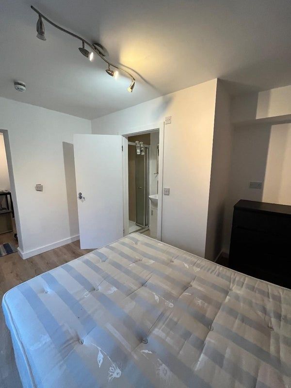 ✅ Double Room ☀️ Near Transport