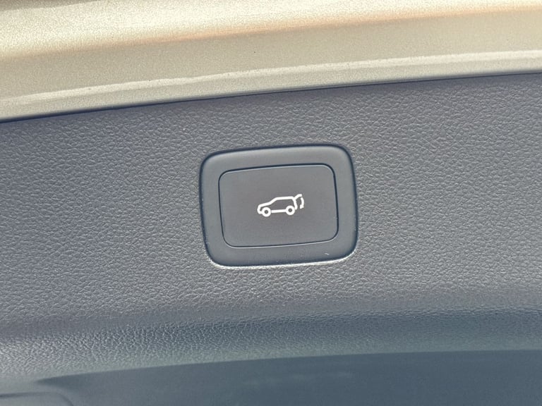 2023 MG MG HS HS Trophy 1.5 PHEV  5dr Hatchback Petrol Parallel PHEV Automatic