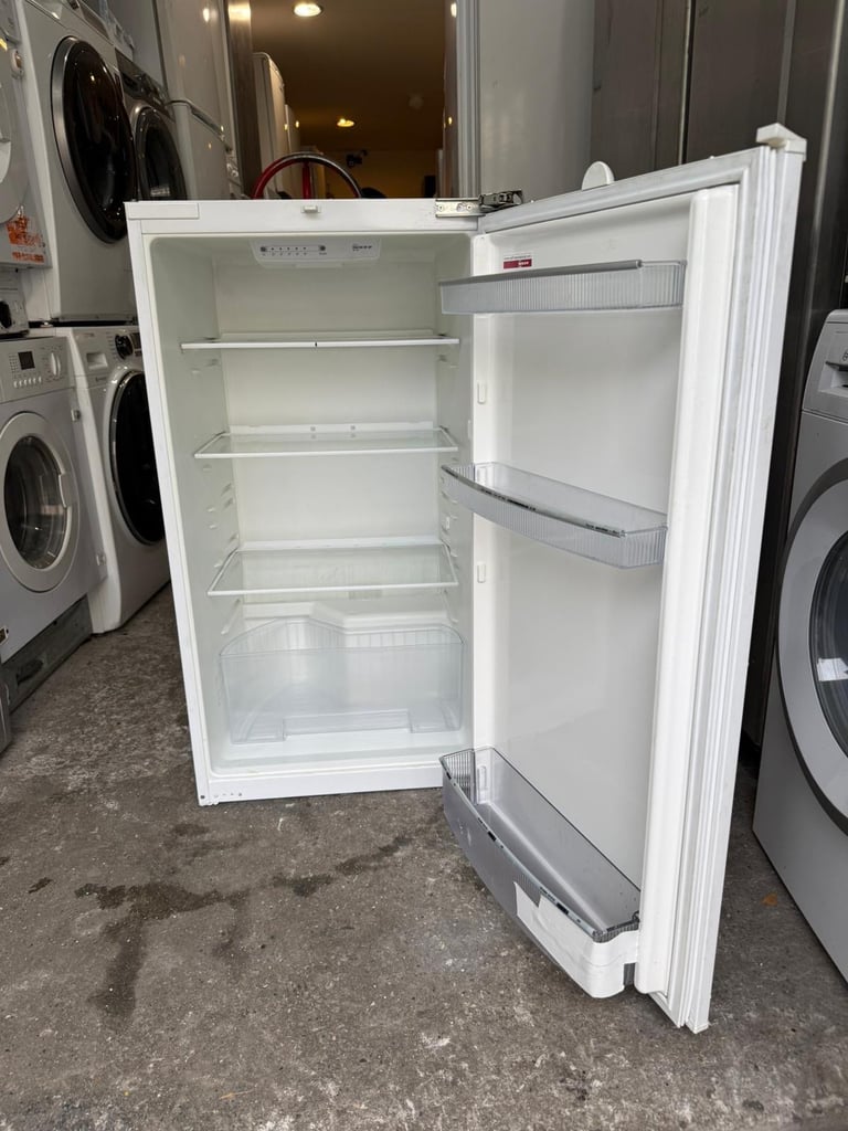 neff Integrated Underconter Only Fridgee With Free Delivery N Warranty 