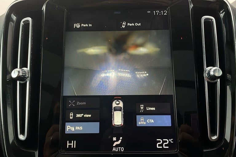  Volvo Xc40 2.0 T4 R Design Suv 5dr Petrol Auto Euro 6 s/s 190 Ps Petrol