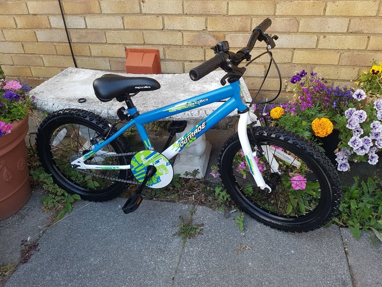 BOYS 18" WHEEL OUTRAGE BIKE IN GOOD WORKING CONDITION AGE 5+